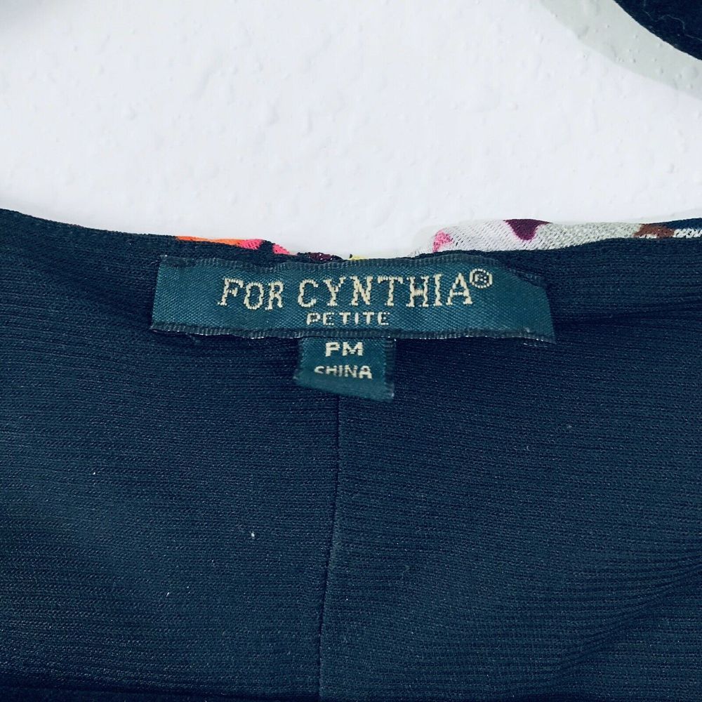 For Cynthia Petite Floral Rouched Top Sz PM MBQ - Picture 3 of 4